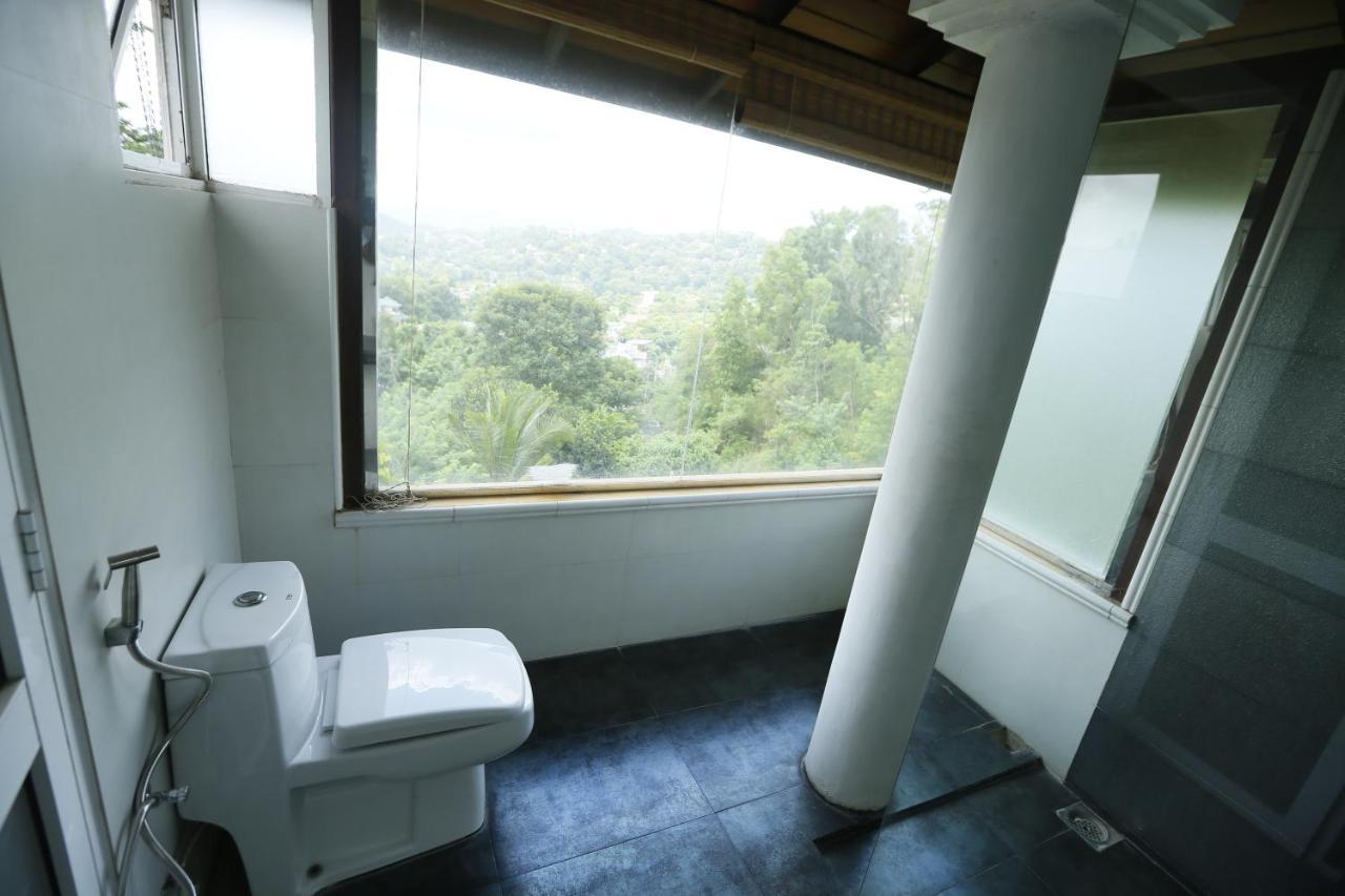 Crown Hills Kandy Inn ภายนอก รูปภาพ
