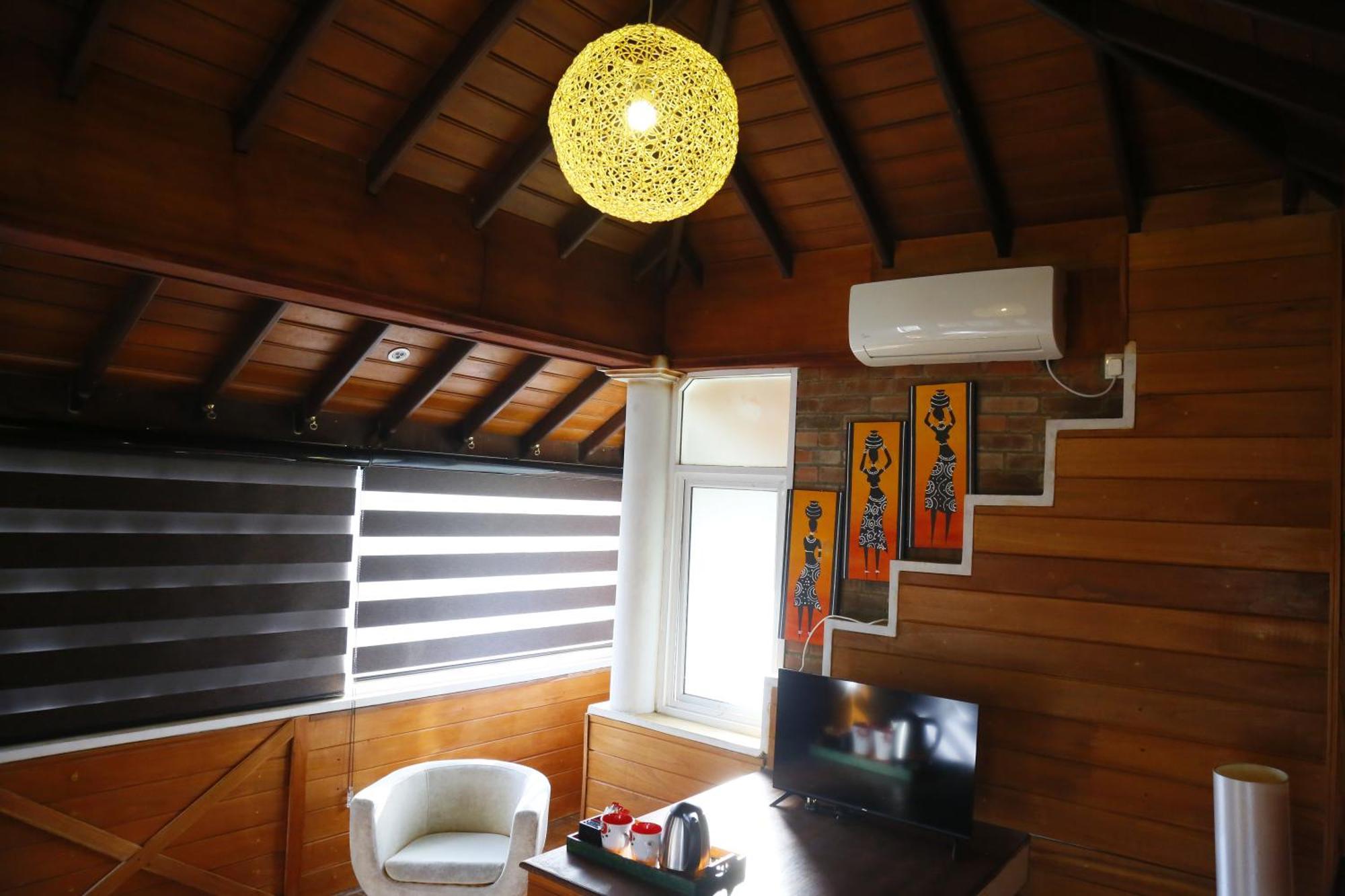 Crown Hills Kandy Inn ภายนอก รูปภาพ